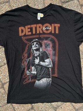 Kid Rock Detroit Inaugural Show Little Caesars Arena Detroit 2017 T-Shirt Sz L